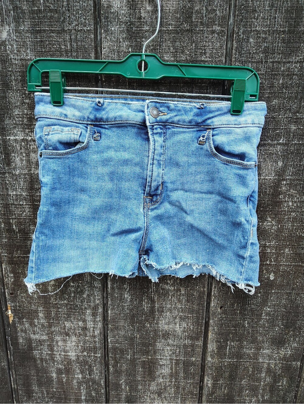 Old Navy Rockstar Super Skinny Cutoff Jean Shorts